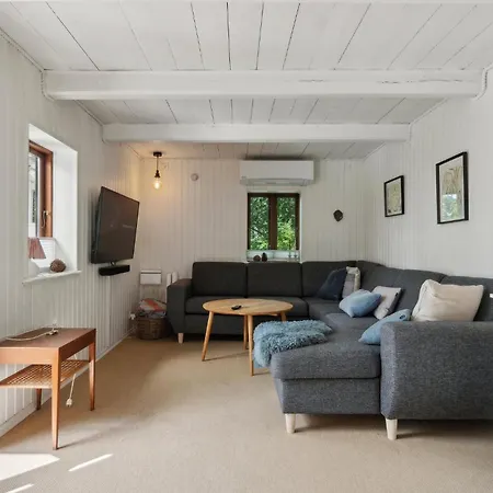 Lovely In With Sauna