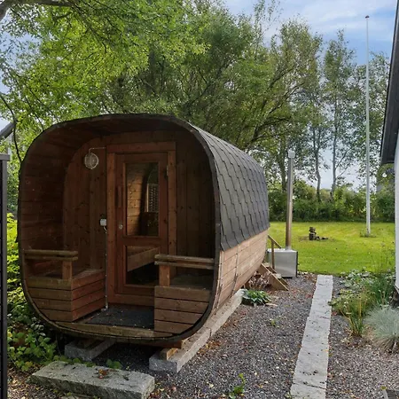 Lovely In With Sauna Nyaraló *